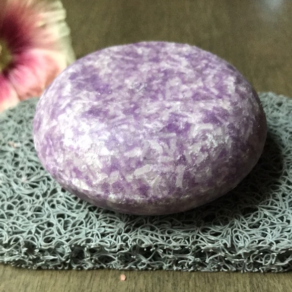 PLUMERIA&VANILLA Shampoo Bar / Mountain Mom Soap Co - Picture 4 of 7